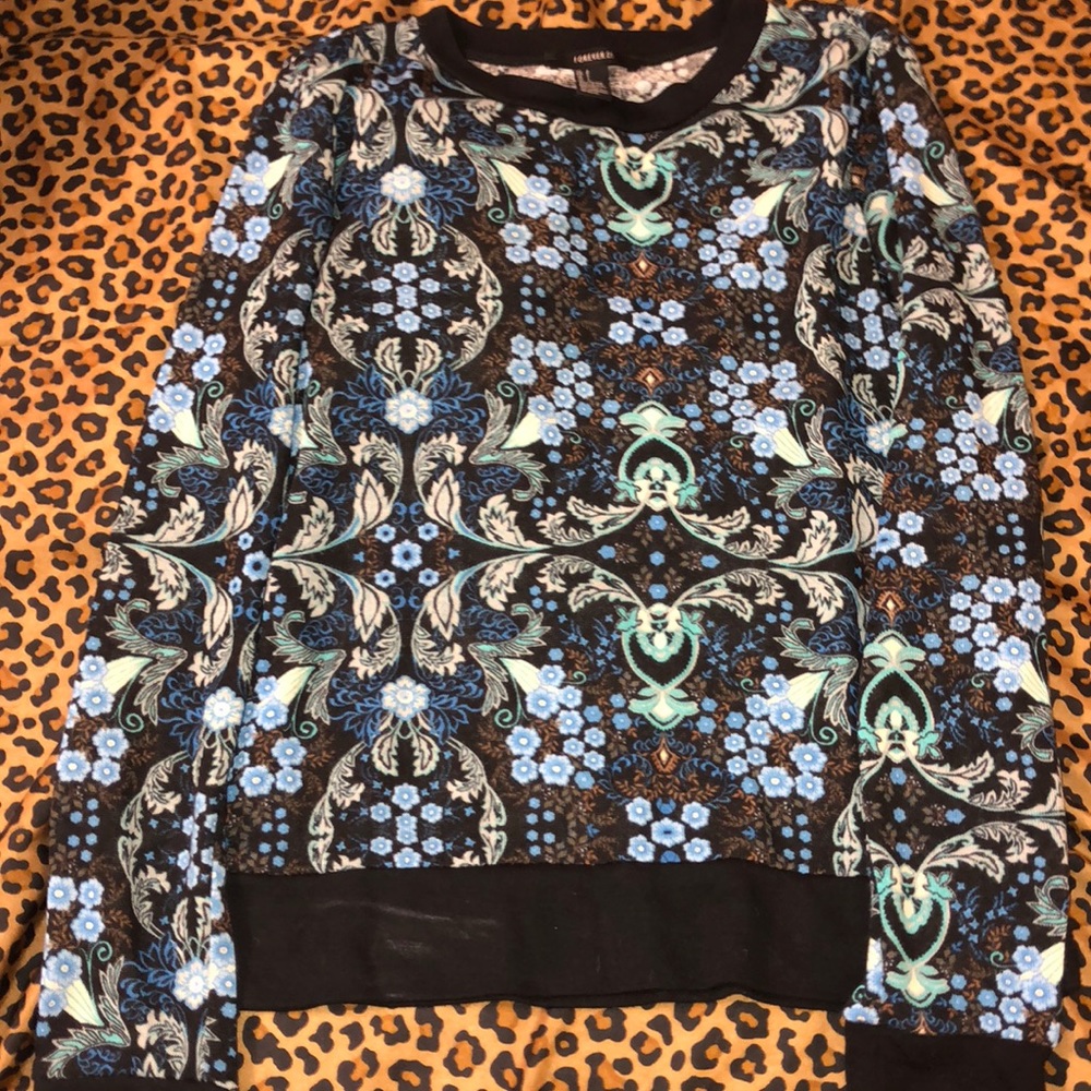 3/$20 Forever 21 long sleeve top